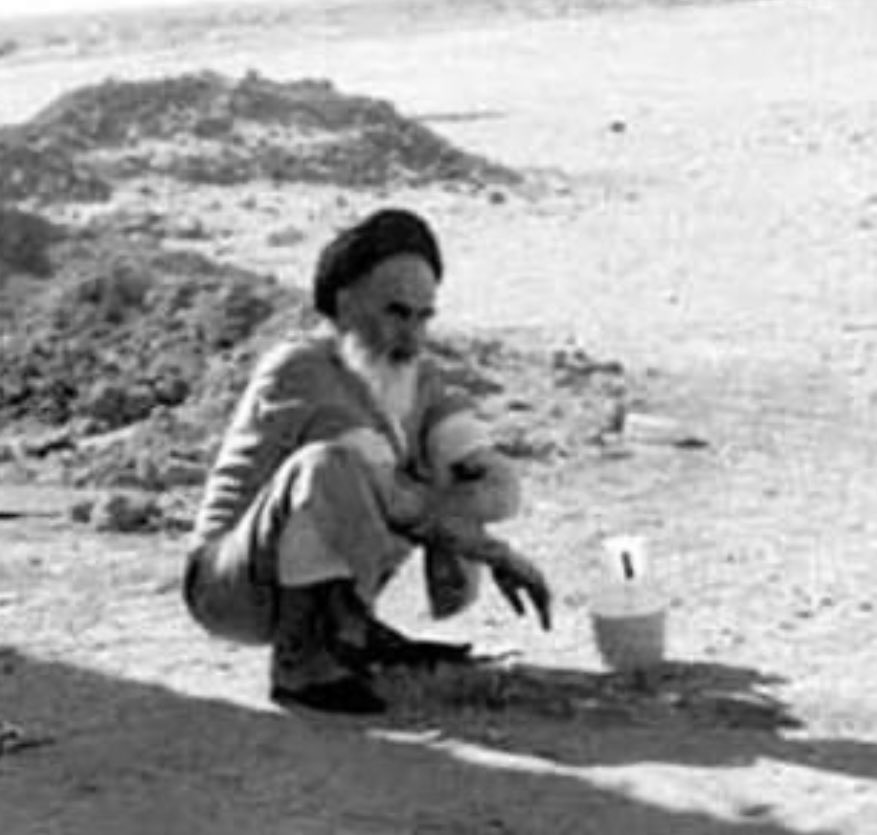 skolbadypoor's tweet photo. ننگ بر سه ملا
آفتابه، یخچال، مقوا https://t.co/OnE2giZJZE