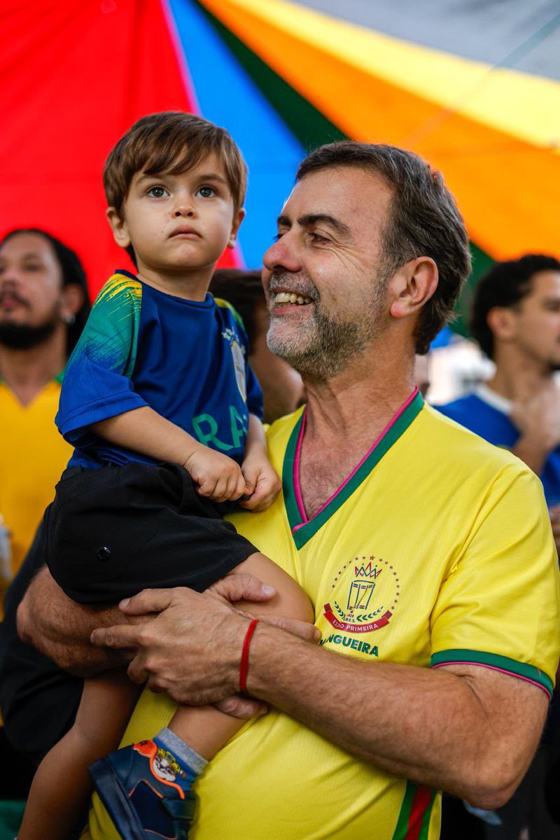 MarceloFreixo's tweet photo. A minha maior tristeza em Copas foi a eliminação em 82. Nada se compara. Vamos sentir falta da alegria e de festa em dias de jogos. A seleção não mereceu a vitória. 

Foi a primeira copa do meu neto. Espero que na próxima, Tintin consiga ver uma seleção com mais brio e garra, que honre essa camisa.