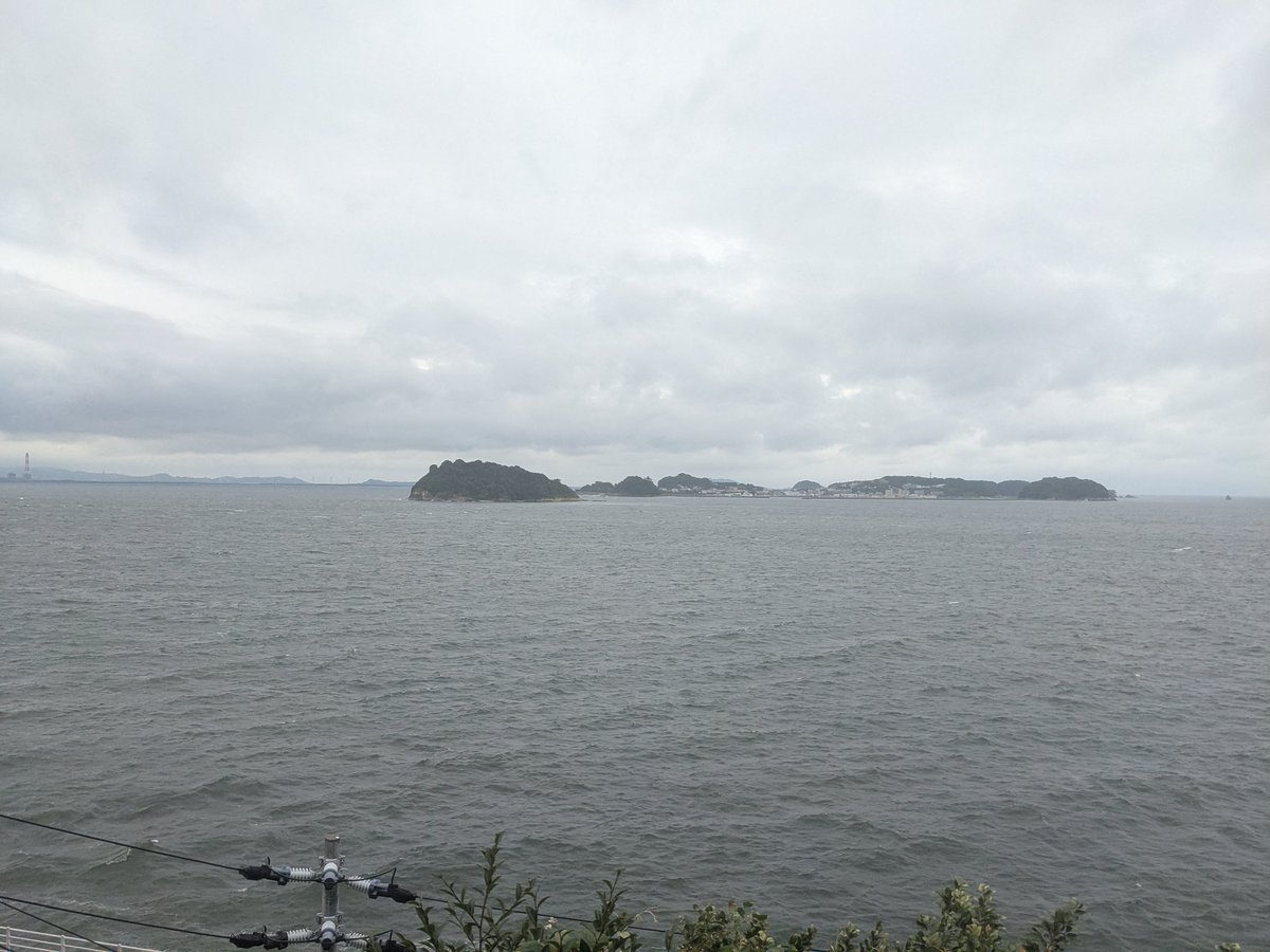 kachimasou1's tweet photo. 日間賀島　本日は雨。
でも明日からは、晴れが続きそう。本格的な夏がきそうです。 https://t.co/Gys0xEQ2Tm