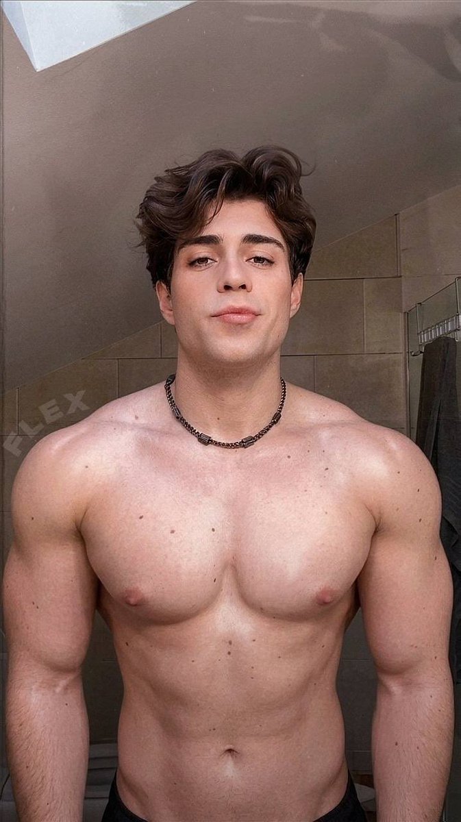 MoonlitVibesX's tweet photo. Big Boy Benji
~ Benji Krol ~

https://t.co/7GRjo5gk0z https://t.co/W7wLW4oV0f