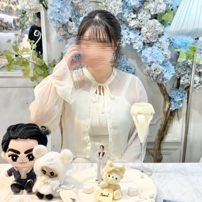 urrraufy's tweet photo. #新しいプロフィール画像

1ヶ月これで様子見るぞー！！！
ラウちゃむと白ワンピが
うららお姉さんの目印です🤍 https://t.co/m3hncqxSzo