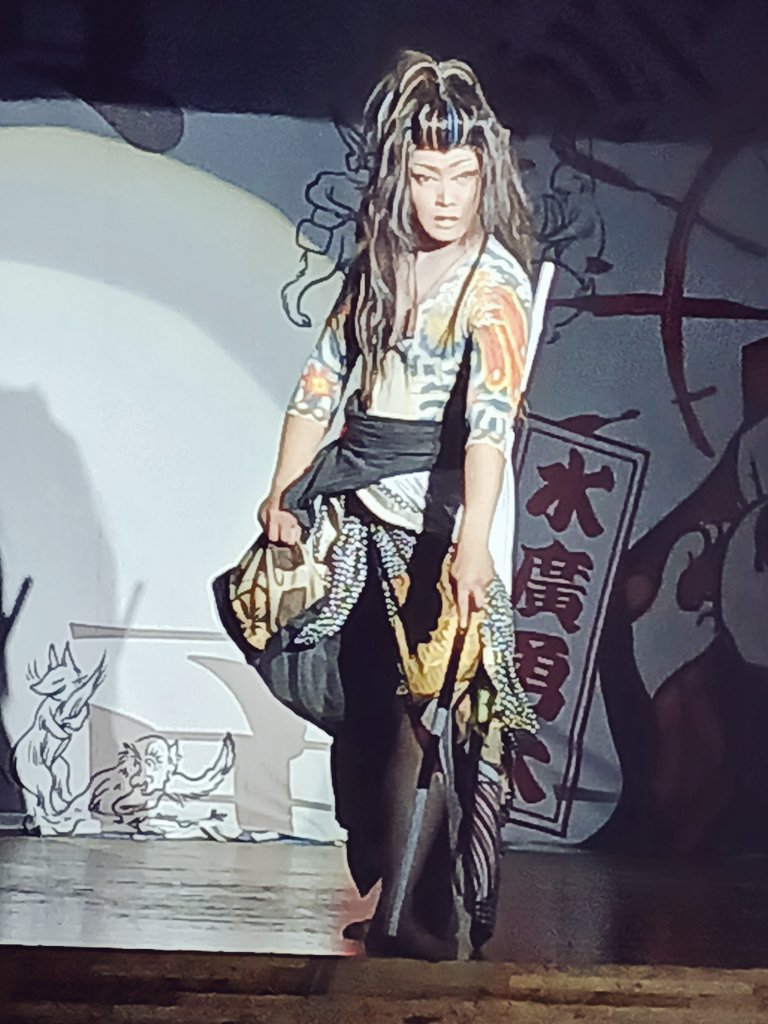 T06875793's tweet photo. #劇団朱光   #古町演芸場   #7月公演   
#武田らい   #大衆演劇 
ダイナミックな舞踊で、観ていて気持ちがスカっとしました(*^^*) 
またお待ちしてますm(_ _)m https://t.co/3L3v3Meu0N