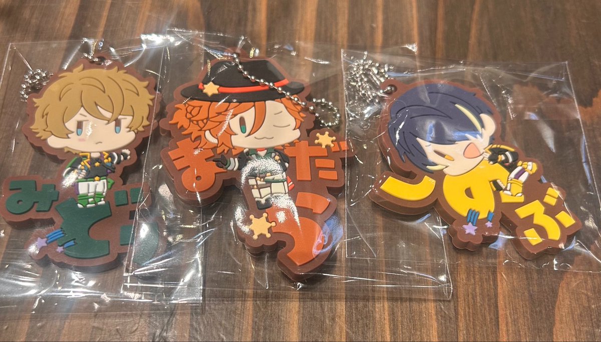 mai_milch's tweet photo. 【交換・譲渡】あんスタ　ラバーマスコット　おなまえ　ぴたんコ

譲　斑 翠 忍

求　みか 宗 or定価+送料

 大阪手渡しまたは郵送
検索よりお声掛けお待ちしております(❁ᴗ͈ˬᴗ͈) https://t.co/xHRrWszQXd