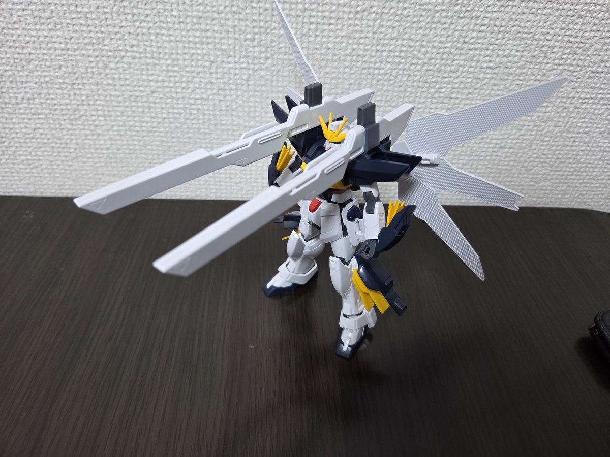 ganfan's tweet photo. HGAW ダブルエックス作成中〜
ツインサテライトキャノン展開すると長い！！

 #ガンダムX30周年 
 #機動新世紀ガンダムX 
 #ガンプラ 
 #ガンダムダブルエックス https://t.co/wPw5TlsS7N