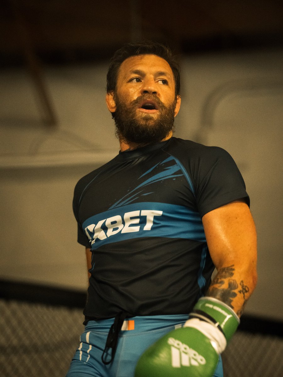 mcgregorufc22's tweet photo. Conor McGregor's another New Training Photos Dropped 👀

He's Fully locked in. 😤 https://t.co/Fk0DyIuyBx