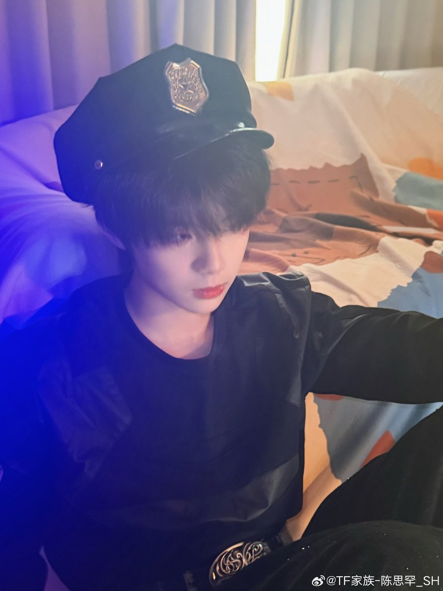 Vi1ckytt's tweet photo. 被陈浚铭滋润完就这样 https://t.co/qoharjss5b