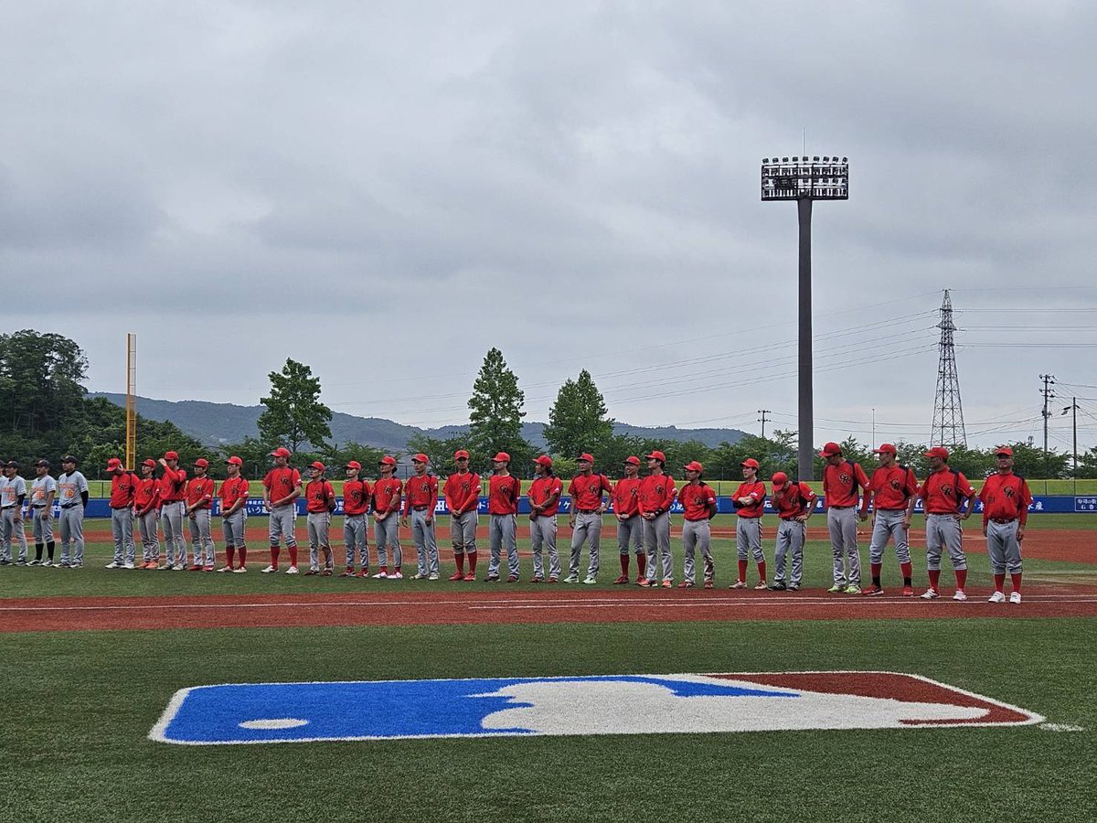 Golden_Rebirth's tweet photo. 第50回全日本クラブ野球選手権第二次予選東北大会の準決勝で勝利し全国大会出場を決めました！
決勝戦はチームとして余力も無く完全に力負けし情けない結果で終わり申し訳ございません。

全国大会へ向けてまた頑張ります！

連日現地や秋田からなど沢山の応援本当にありがとうございました！

#感謝 https://t.co/b6KhQtzyJM