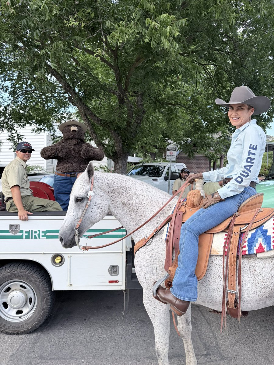 AlexandraSenate's tweet photo. America’s spirit is alive and well! I had so much fun celebrating Independence Day all weekend across the district, participating in parades in Modesto, Columbia, and Mariposa! https://t.co/xJsluCGl6I