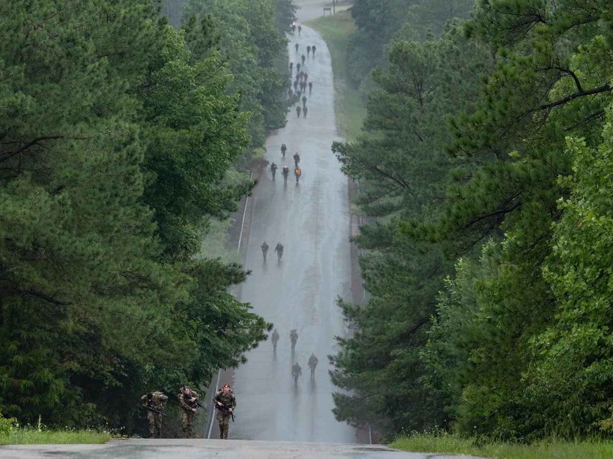 U.S. Army tweet media