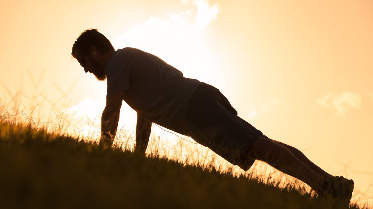 PrestigeCoachin's tweet photo. No-equipment strength circuit?
Squats + planks = total tone. 💪
#BodyweightWorkout #HomeExercise #NoGearNeeded https://t.co/A9Hi7Rmvnz