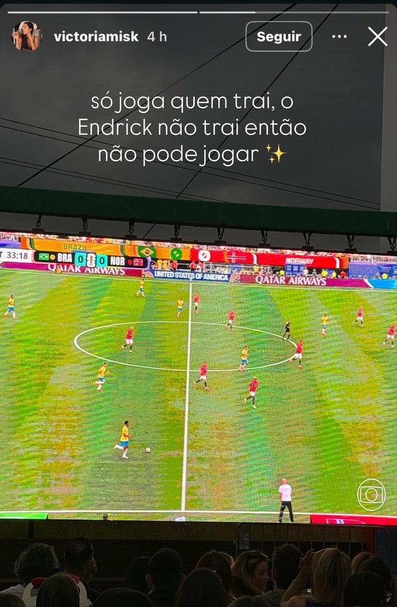 luuizamol's tweet photo. vem aí carol gattaz entrando em campo https://t.co/nLIzH1gHRB