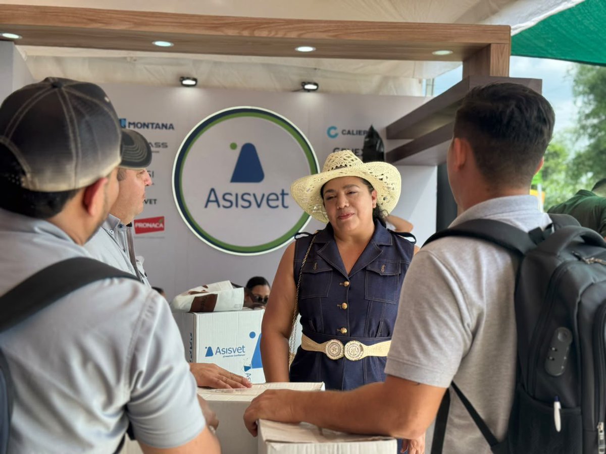 avalleec's tweet photo. Tuve la oportunidad de participar en la EXPOGAN Ecuador 2026, que se desarrolló del 2 al 5 de julio en las instalaciones de ASOGAN Santo Domingo de los Tsáchilas. En esta 57.ª edición fui testigo del importante crecimiento del sector. https://t.co/BFuN4na8HI
