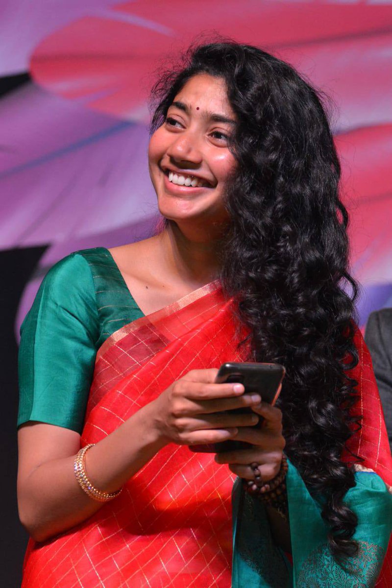 rskcinemabuff's tweet photo. Smiley 😍 #SaiPallavi ❣️ https://t.co/oU24PYQILo