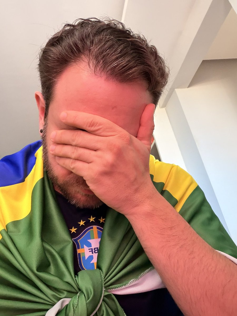 concurdocerrado's tweet photo. seis copas seguidas sem ganhar 😭😭😭 https://t.co/igEmKSent5