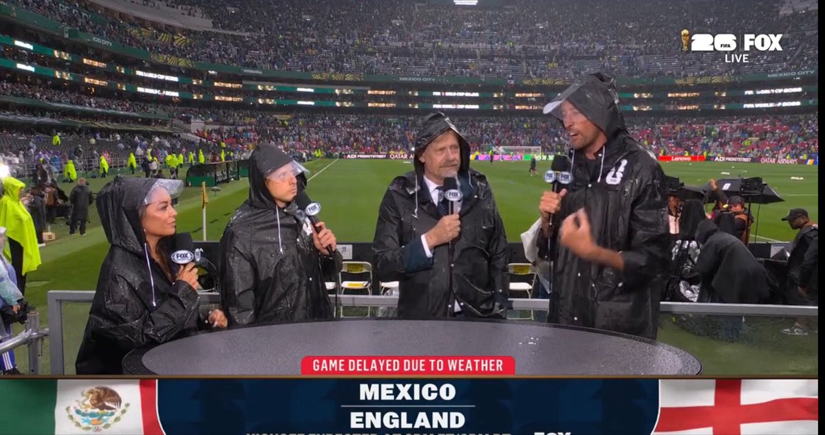 tommypicard's tweet photo. FOX spent $500 million on World Cup rights and dressed the entire broadcast crew in Hefty bags 💀 https://t.co/yMQLoAlrlr