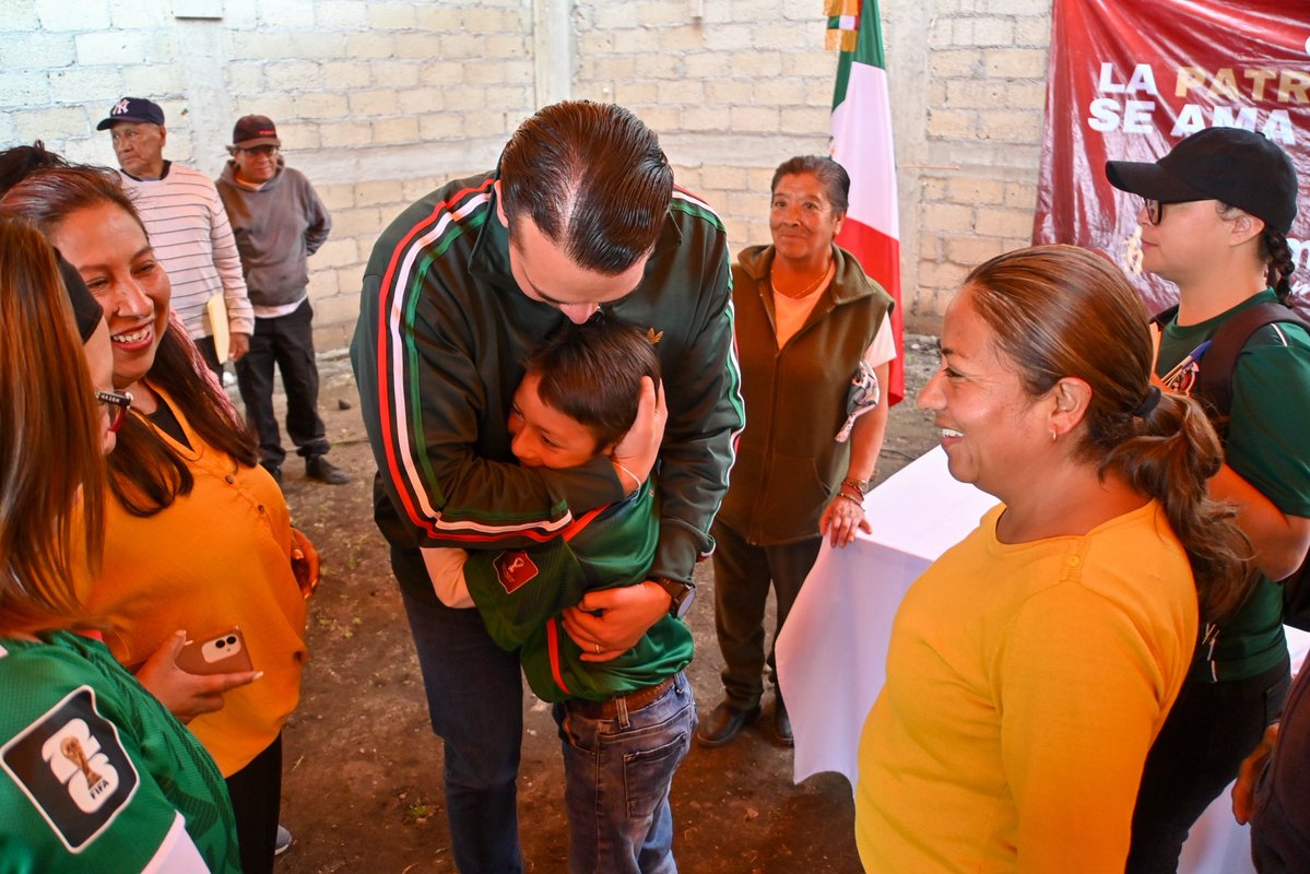 kalidmohamedb's tweet photo. Con el liderazgo de nuestra querida Presidenta, @Claudiashein y de nuestra querida Gobernadora, la Mtra. @delfinagomeza, seguimos impulsando los principios de la Cuarta Transformación, convencidos de que una nación fuerte se construye desde sus comunidades.
#KalidEsLerma #Lerma https://t.co/etMq3yFYCi