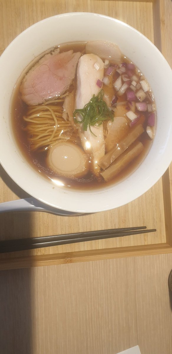 tchluo's tweet photo. 전포 라멘유메
쇼유라멘 - 염도짜게

전포 치킨버거클럽
클래식버거(1단계 맵기)
이탈리안 프라이
밀크쉐이크
내쉬빌 핫치킨 2pcs https://t.co/AeaosY97oC