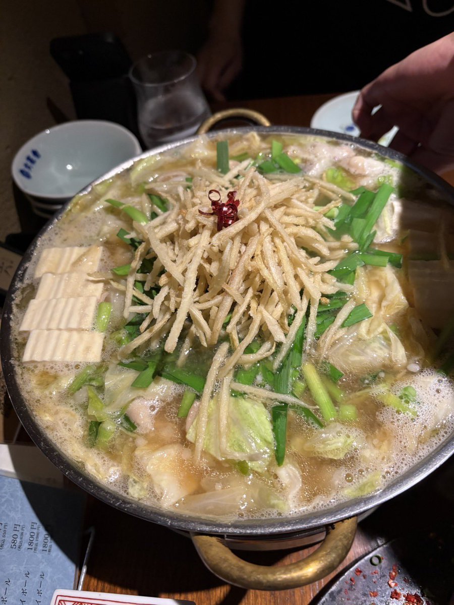 yuysangyo's tweet photo. おはようございます！
例年の7月より過ごしやすい気がするな〜と天気予報を見ていたら大雨と猛暑！！という見出しで
撃沈しました🥲
夏はこれからですね🍉

福岡出張の福岡飯写真PART2！
本日もよろしくお願いします！
#企業公式初夏のフォロー祭り
#企業公式が朝の挨拶を言い合う
#イマソラ https://t.co/7PXHCeW9YB