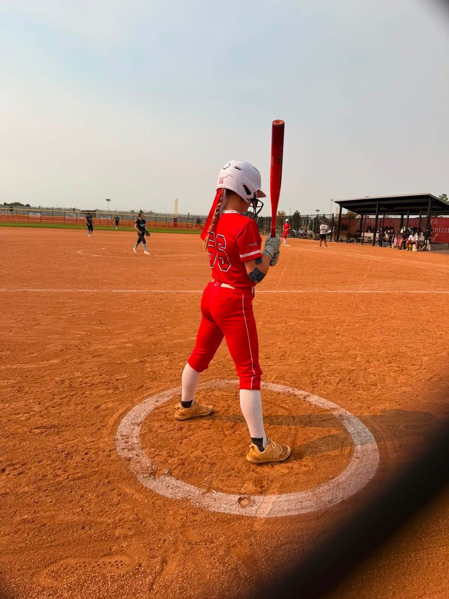 TaylorEOBrien's tweet photo. I had such a blast getting to play in the colorado sparkler with my team. I pitched 23 innings out of the 11 games we played. I had 12 strike outs and 3 walks. One game I pitched a shut out and a no hitter it was almost a perfect game. Ended up walking the second to last batter. https://t.co/QIRcxuYSyZ