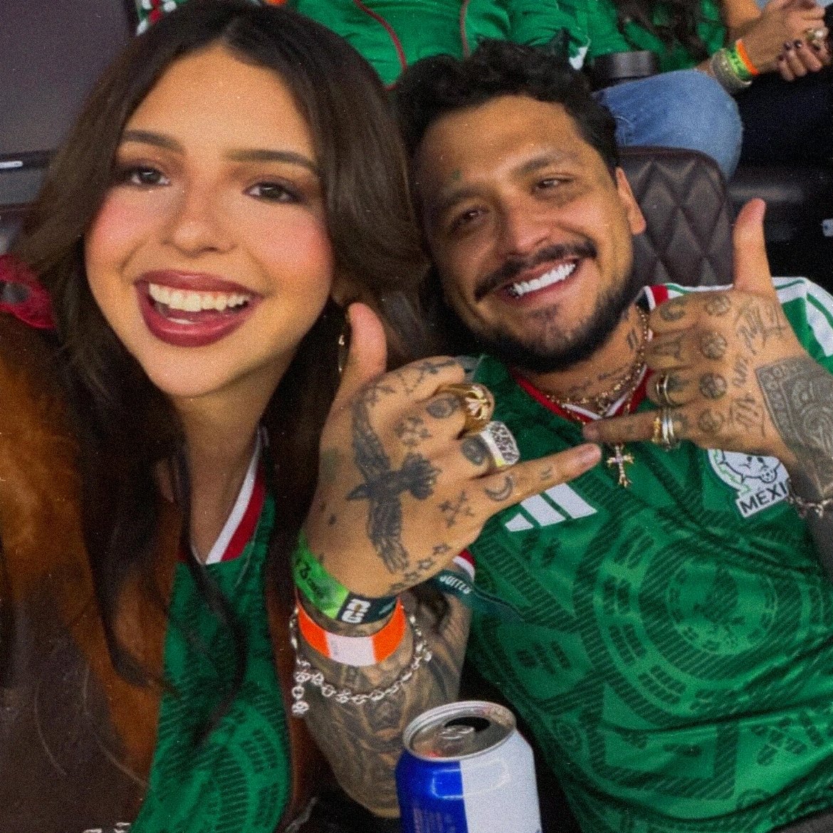 Nodal_Aguilar0's tweet photo. Hoy todos con la misma ilusión. ¡Vamos México! 🇲🇽❤️ https://t.co/07WHQGFJoV