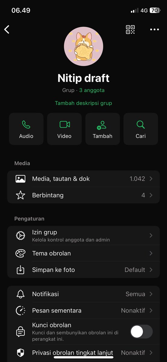 ChikaAfza's tweet photo. @dcxill @dndelionss Ini kelahiran 94 begini nih, bukan gen Z deseu🤣 ini grup sebenernya ber2. Cmn yang satu double nomor. Fungsinya biar apa? Biar ga semua chat penting masuk ke room chat japri https://t.co/YltScI4F03