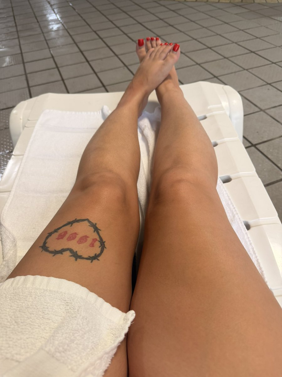 SpoiledElara's tweet photo. Look how yummy https://t.co/KV70yoYNZR