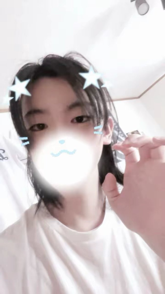 Toya_398's tweet photo. 加工のせいで性別行方不明 https://t.co/Yfx4nJGo3m