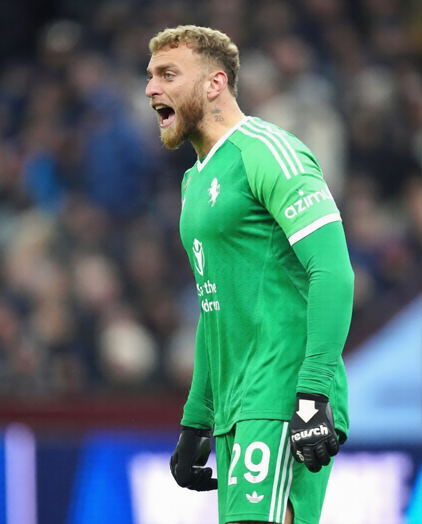 TheFJEN's tweet photo. 🚨🇮🇹 JUST IN: Michele Di Gregorio privately apologized to David, Openda, and Zhegrova for his agent's post.

— @Gazzetta_it https://t.co/44WZzRRv0H