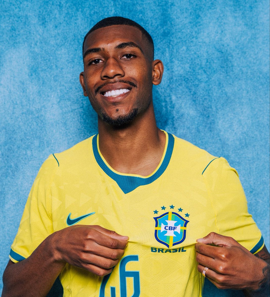CentralDoYamal's tweet photo. Mais uma vez: se é o Raphinha tendo as duas partidas pífias que o Rayan teve nos últimos jogos, esse site cairia matando em cima do jogador do Barcelona.

Ainda bem que piticos como Rayan e Endrick estão imune a críticas. https://t.co/AKMpeDwkk2