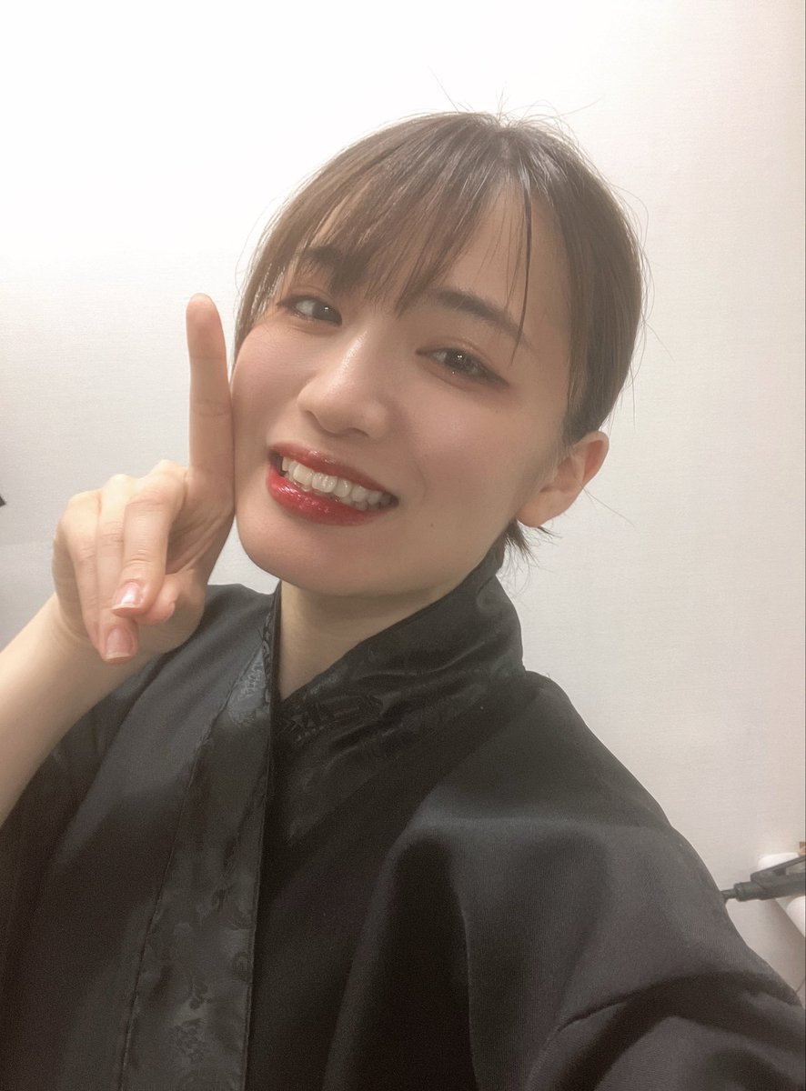 Kp3lD's tweet photo. 劇団壱劇屋東京支部「#嗣ノ導 」
終演いたしました。

ご来場頂き、誠にありがとうございました！
この物語に携わることができて、
届けることができて、とてもとても幸せでした。

作品や彼らに負けない覚悟と根性を
自分も持って平和の一端を担えるように…
必ずまた劇場でお会いしましょうね🕊️🌿 https://t.co/KJJxJsnC5b