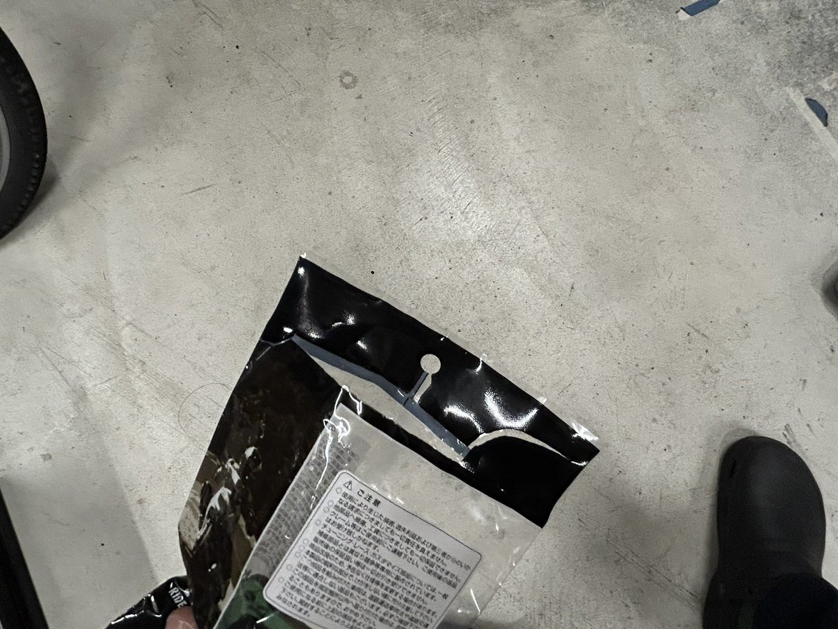 Garage_keke_san's tweet photo. 先週末の作業
KN企画さんのリードバルブ買ってみたが微妙な感じ
パッケージが最初から開いててびっくり
本体が樹脂で耐久性?
CRリードと形状比較するとちょい小さい
(CRリードは狭く加工済)
CR樹脂純正リード買っときゃよかった
#ホンダ
#NSR-mini
#NS-1
#NS1
#2スト
#レストア
#MH80
#レストモッド https://t.co/qSBvMNOLwm