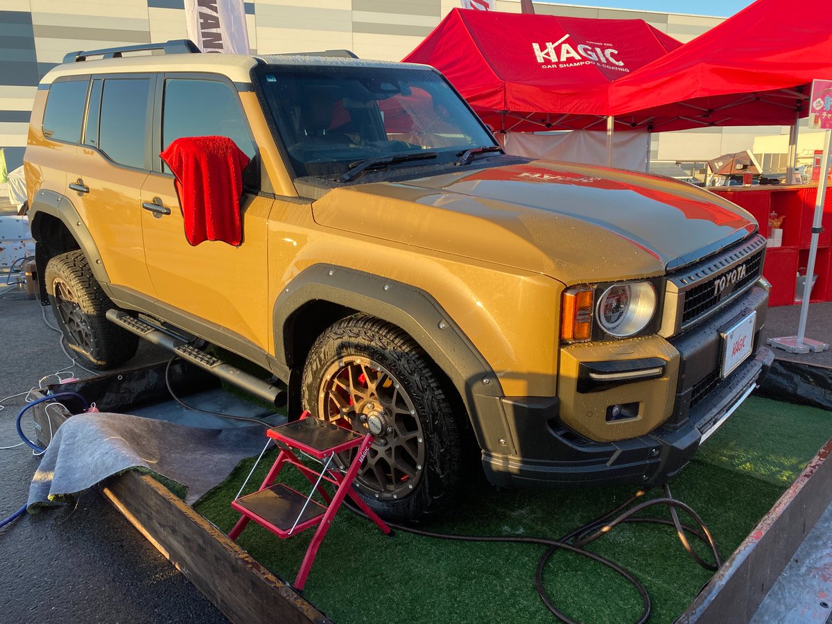 GEOLANDAR_JP's tweet photo. FIELDSTYLE EXPO 2025 ジオランダー装着車
HAYANO PRO HAGIC様
車輛:ランドクルーザー250
装着タイヤ:GEOLANDAR X-AT
サイズ:265/60R20
#YOKOHAMA #ヨコハマタイヤ #ジオランダー #GEOLANDAR #Fieldstyle #HAGIC #ランクル https://t.co/OqukDKH8zH