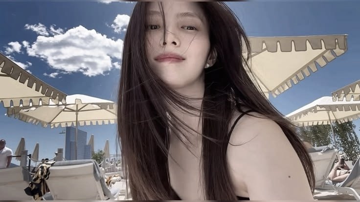 sanguinelore's tweet photo. And suddenly Bali’s morning sunlight kiss me. ☀️🏝️ https://t.co/H3re3gz4kr