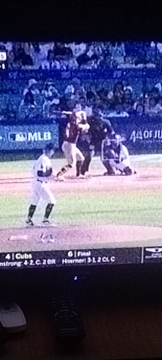 Andrsmitchell1's tweet photo. @orlandoduke26 @FerAlvarez Saludos desde la Habana cuba disfrutando de este domingo de grandes ligas junto a uds    #MLBxESPN https://t.co/X0WS9CQGk0