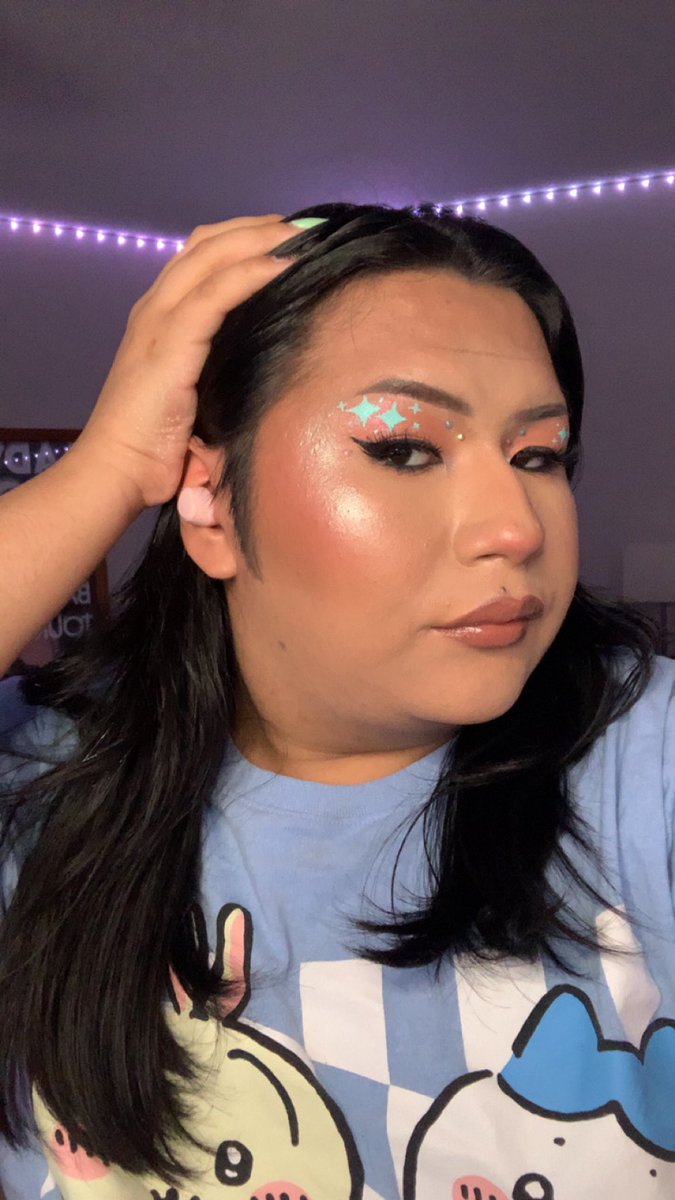 ohhmar_'s tweet photo. Finished Glam! Now onto Overwatch! https://t.co/WbRRcBFQKp https://t.co/13GdFRqY3H