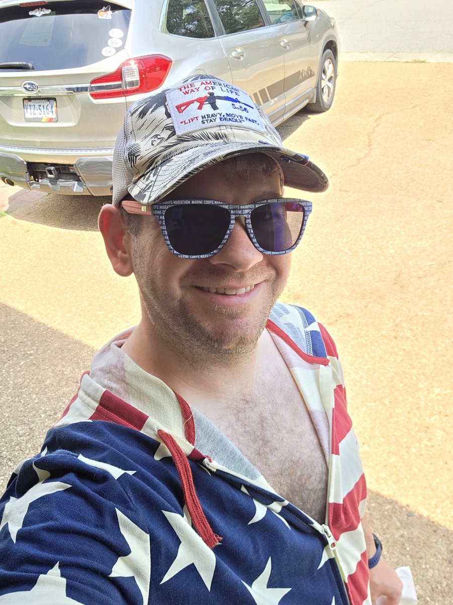 CptPimpSnuggles's tweet photo. Had a great #4thofjuly 
Maintained a buzz, grilled burgers and dogs, chilled woth the neighbors, kids played in the splash pads, and (best of all) saw my boy get to experience fireworks for the first time https://t.co/eTOaNwsDVj