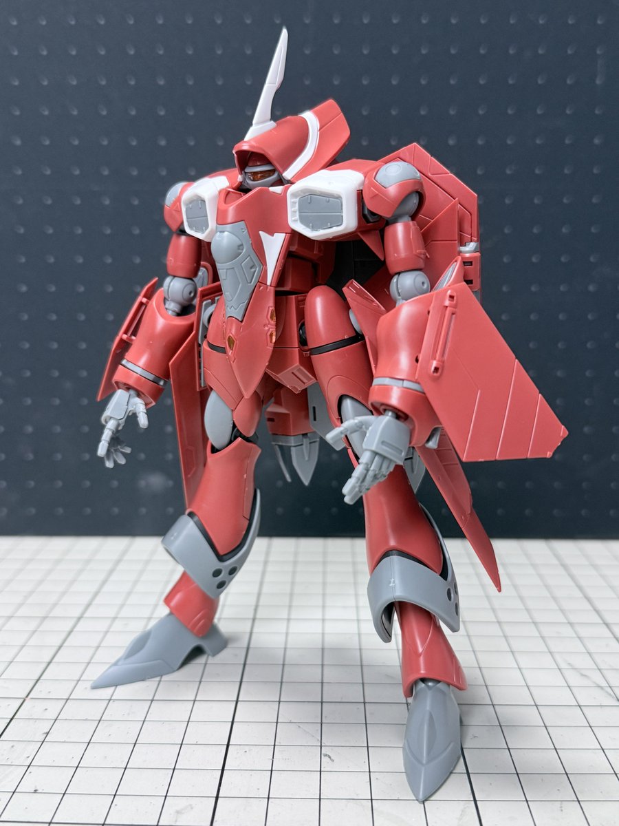 マクロス7はミリしらですが、激安入手で詰んでたVF-22S シュトゥルム