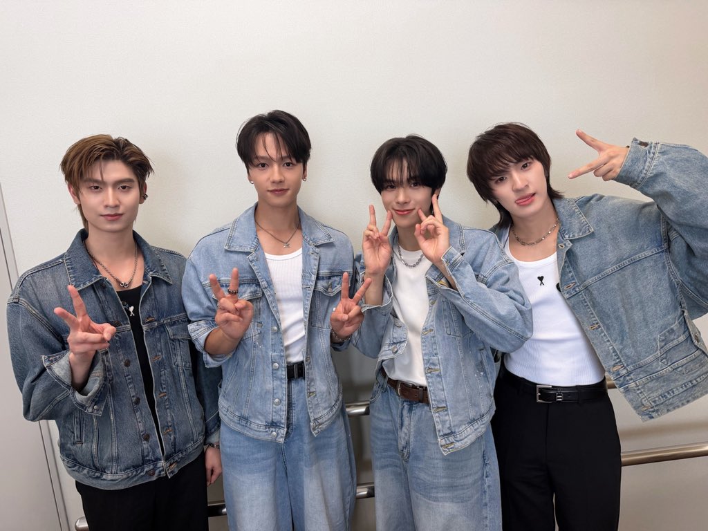 nakanisnakan's tweet photo. Hi Your Sky~~ Im Your Sky ⛅️✌️☝️

#YourSkyJP_Premiere #YourSkySeries https://t.co/tWVVS0yEBi