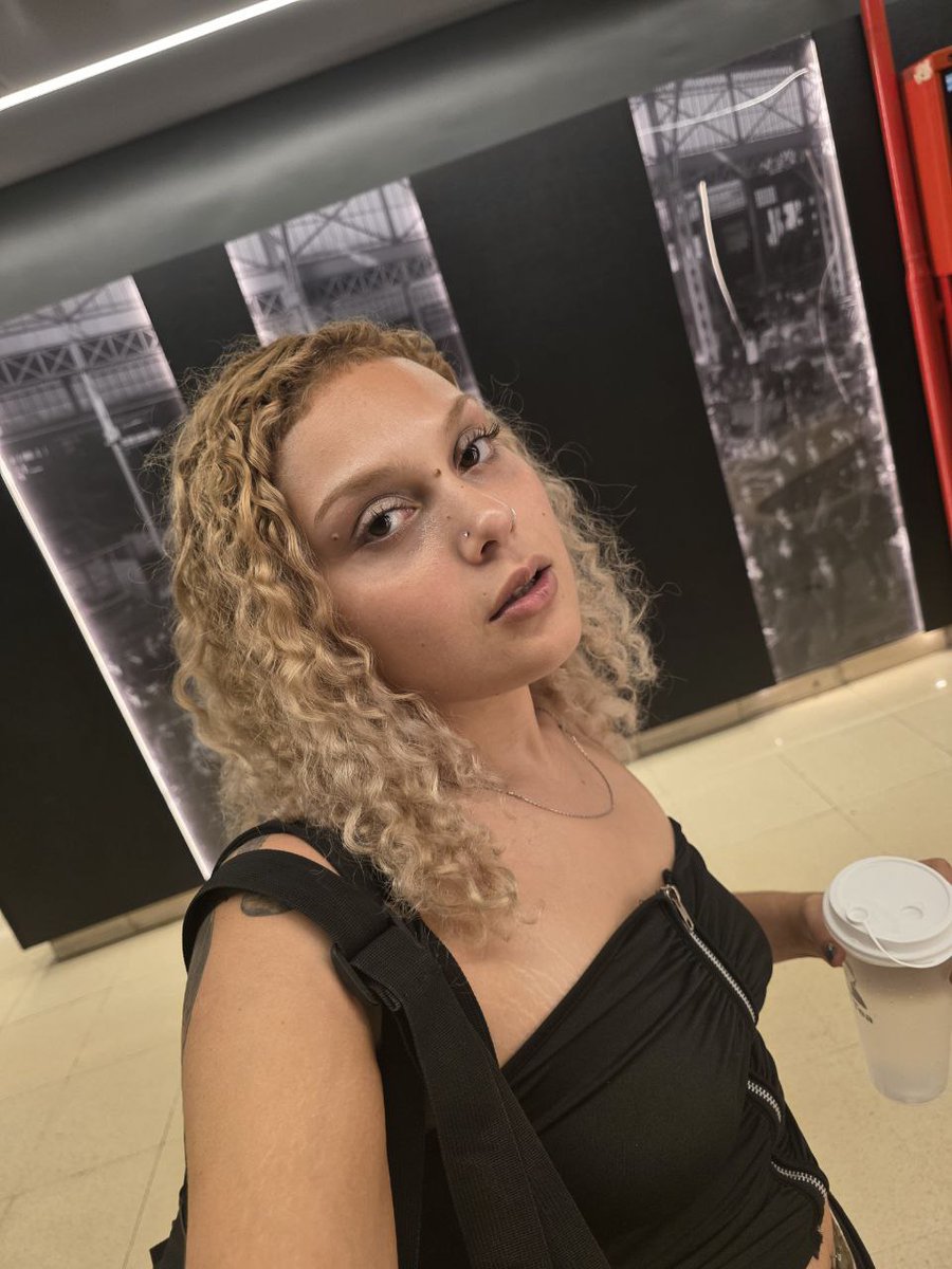DeityJewel's tweet photo. Ill keep enjoying my pampered afternoon, because you already know youll be the one reimbursing it.
#Brat #Findom #Femdom #Goddess #CashSlave #HighMaintenance https://t.co/JihKSGrfn7