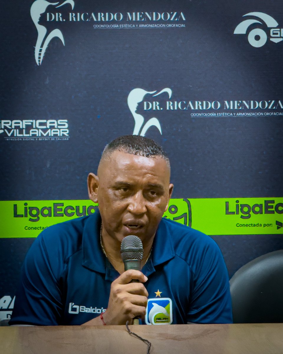 DelfinSC's tweet photo. 🎙️Prof. Juan Carlos León : “Vamos a ser un equipo intenso , propositivo, buscando al rival. Iremos a Guayaquil con la misma intención y a buscar los tres puntos”.

#ElOrgulloVuelve https://t.co/MoRx8TBVDl