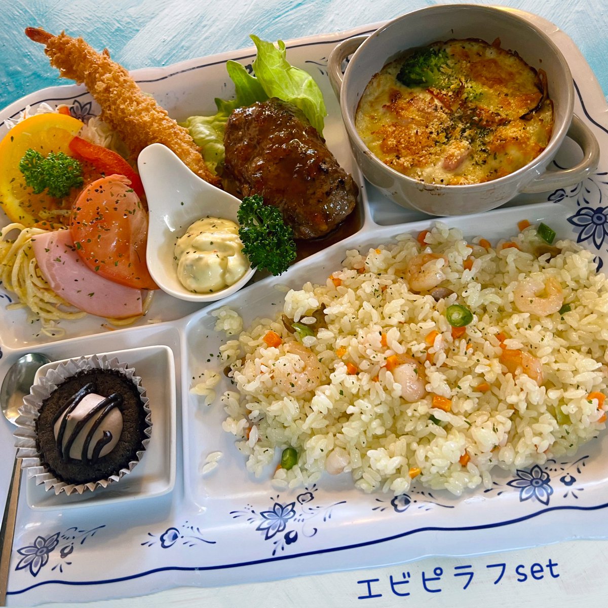 kitchen_pomme's tweet photo. 7月6日（月）
旭川 くもり☁️25℃

おはようございます😃
気温は少し落ち着いて
今週は過ごしやすいかな〜
来週からは猛暑🥵

はい🙋‍♀️
昨日ご来店&amp;テイクアウト
ありがとうございました
本日OPEN‼️
よろしくお願いします🙇‍♀️

👨‍🍳
【7月休み】
1.8.15.21.22.29日
休みは変更になる場合があります https://t.co/VgcpYOw5vl