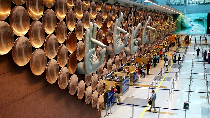 akhivae's tweet photo. Something about Indian taste makes it very reluctant to embrace minimalist design. Recent airports in India. https://t.co/uBOLUKBsmS
