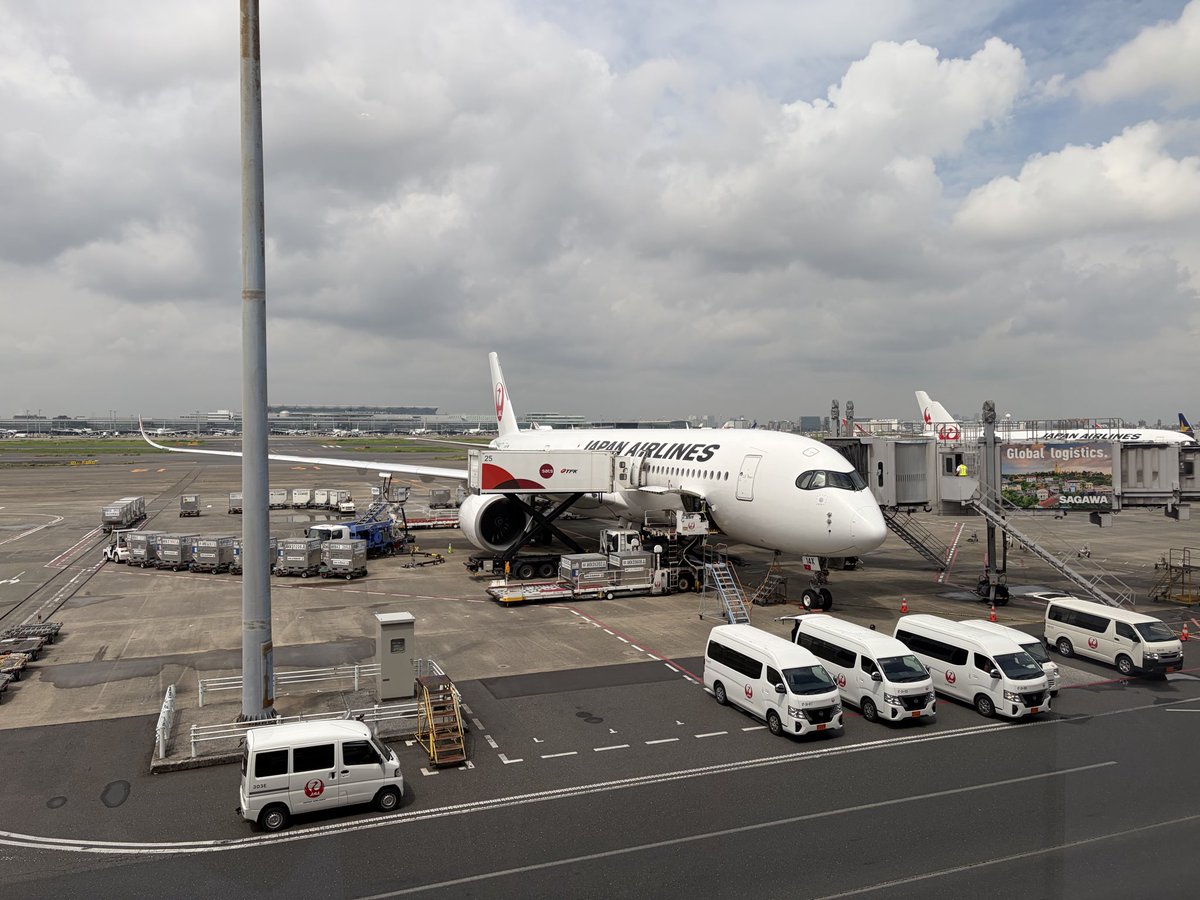 zm99999's tweet photo. 羽田から秋田空港に向かいます。 https://t.co/VM7D9WLWrr