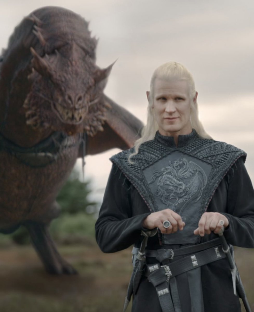 GeeksOfColor's tweet photo. Go head. He don’t bite.#HOTD #HouseOfTheDragon https://t.co/3Tl65QtN29