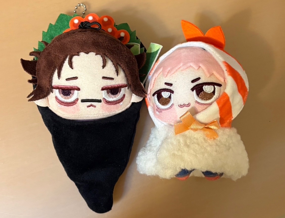 j_07c's tweet photo. 昨日🍣ぬい服ｶﾞﾁｬ見つけたので回しましたが たまごは得られませんでした　ﾃﾏｷｽﾞｼ https://t.co/YFXjLvynH1