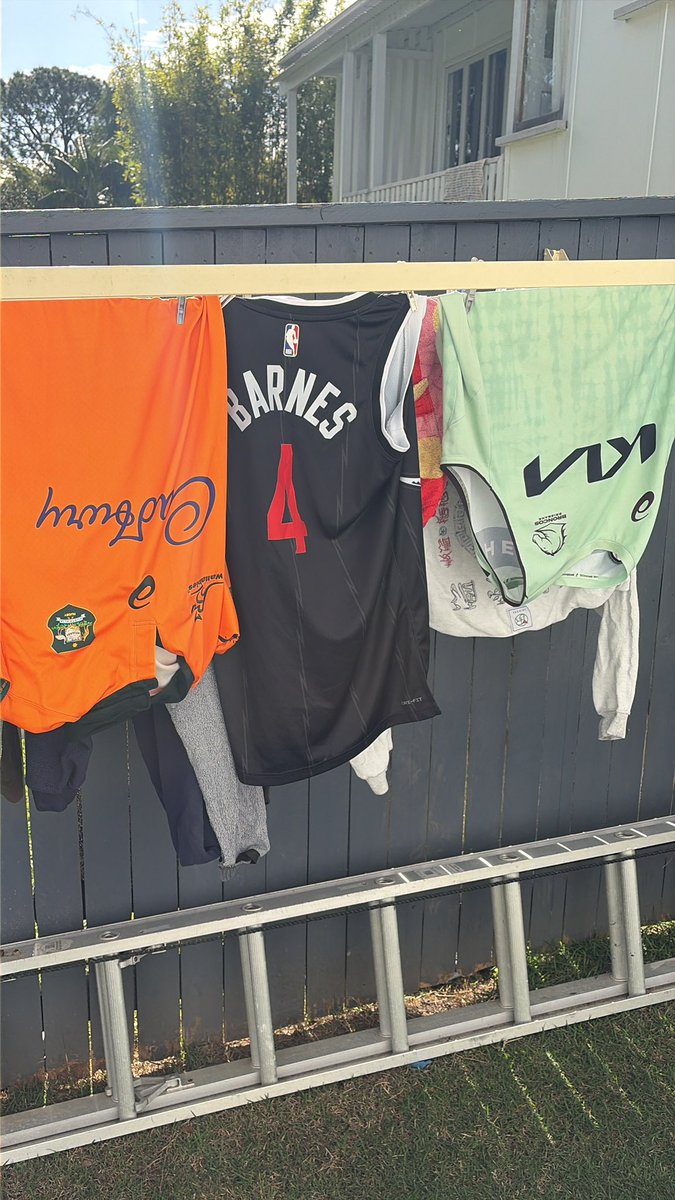 timbliss17's tweet photo. Hanging out my washing #grrmondays https://t.co/7dT4U12r0K