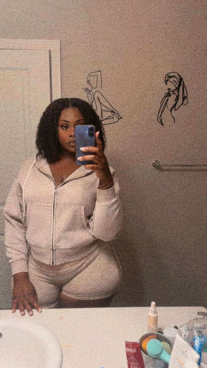 mufffincakez's tweet photo. Pretty brown girl 😩🤎 https://t.co/wHqJ98JNb0