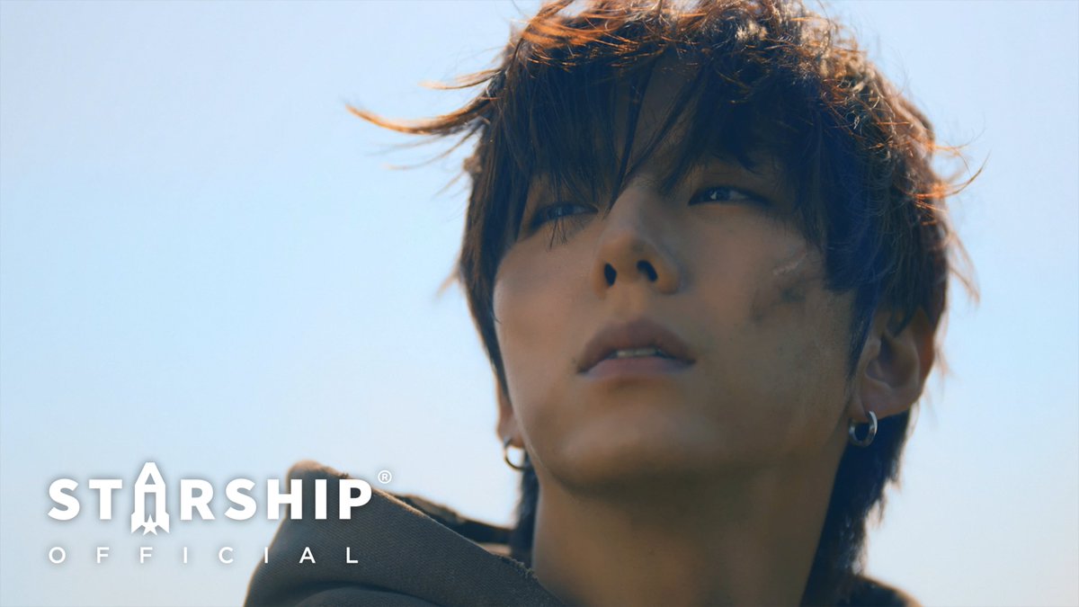 kbsworld_enter's tweet photo. '컴백 D-1' 몬스타엑스 기현, 'So Good' 뮤비 티저 공개...압도적 보컬 예고

'7일 컴백', 기현 신보 타이틀곡 '쏘 굿' MV 티저 공개...폭발적 보컬+감각적 영상미 기대

기현, 신곡 '쏘 굿' 뮤비 티저 속 눈물연기...컴백 기대감 최고조

[사진 = 몬스타엑스 공식 유튜브 채널 캡처]

#기현 #몬스타엑스 #MONSTAX #KIHYUN