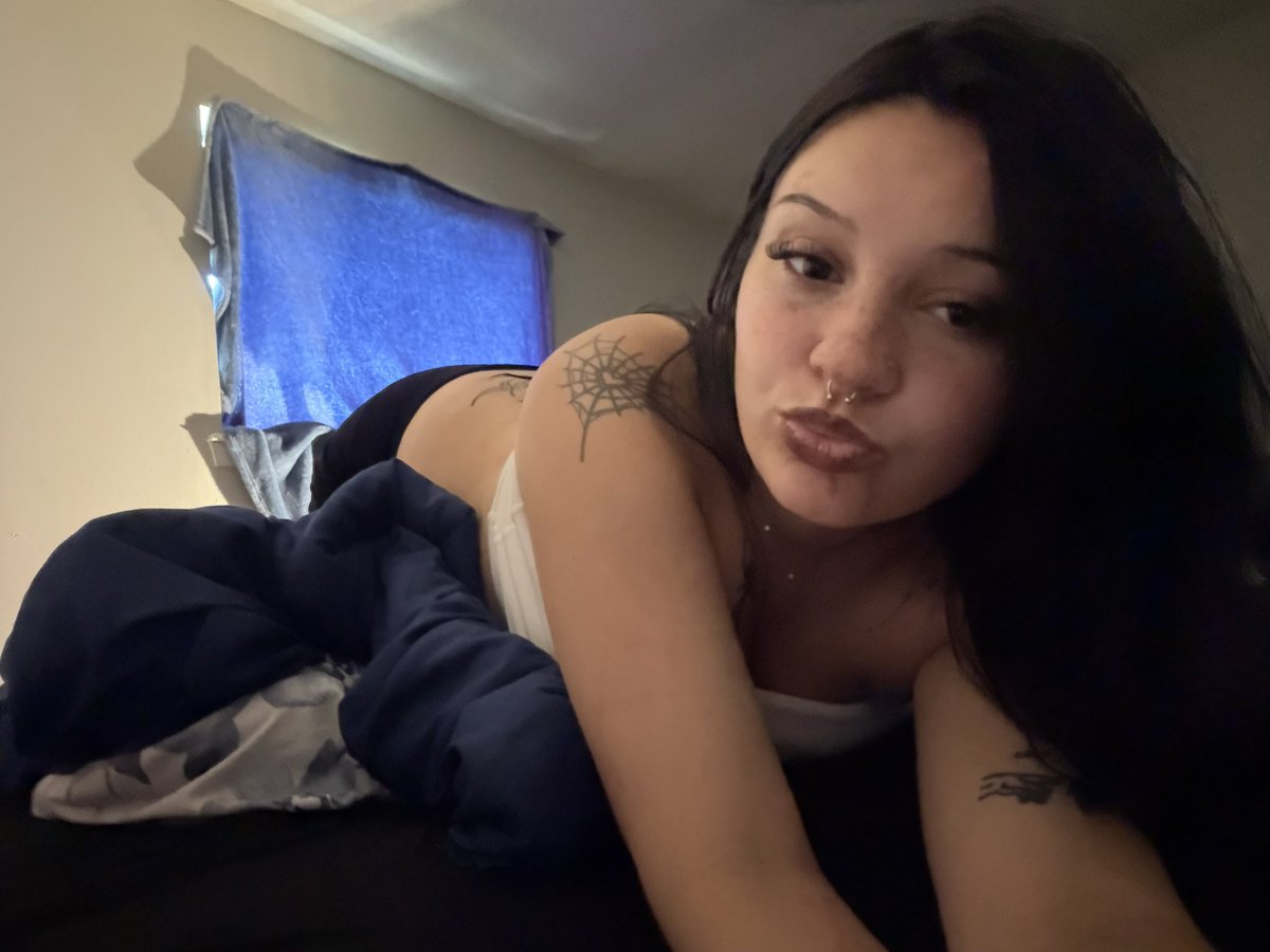 lexc_lynn's tweet photo. selfies https://t.co/lpvviaIiyt