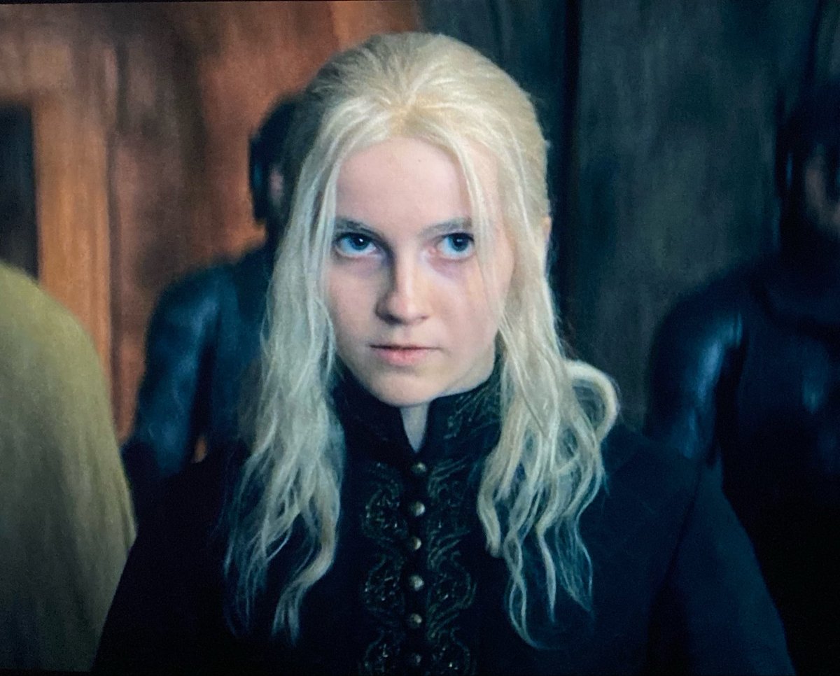 darcyswhoree's tweet photo. like how is that not emily carey with a blonde wig?? https://t.co/cZkxBK8If4